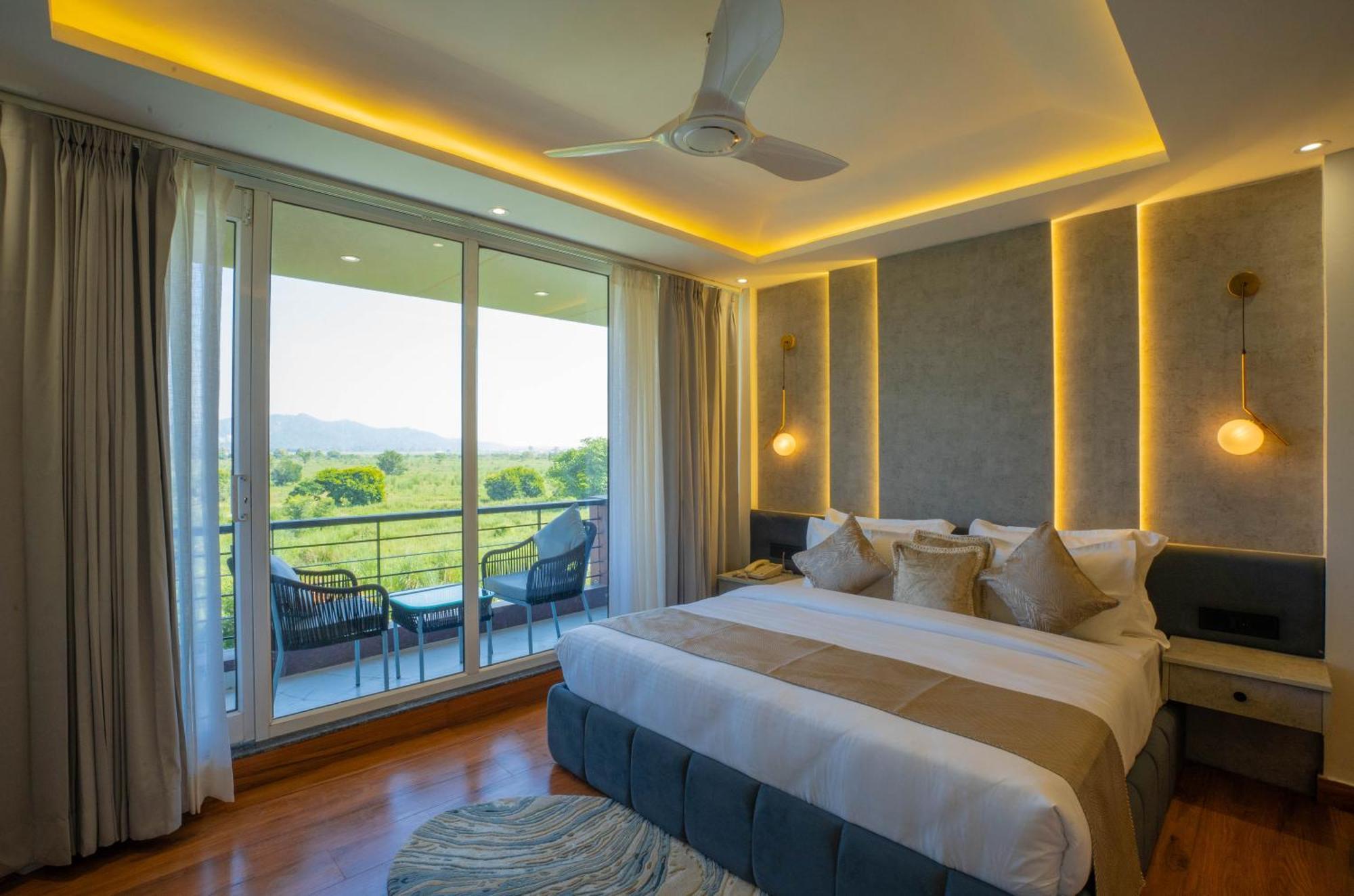 The Ganges Riverside Escape With A Private Ghat Haridwar Bilik gambar